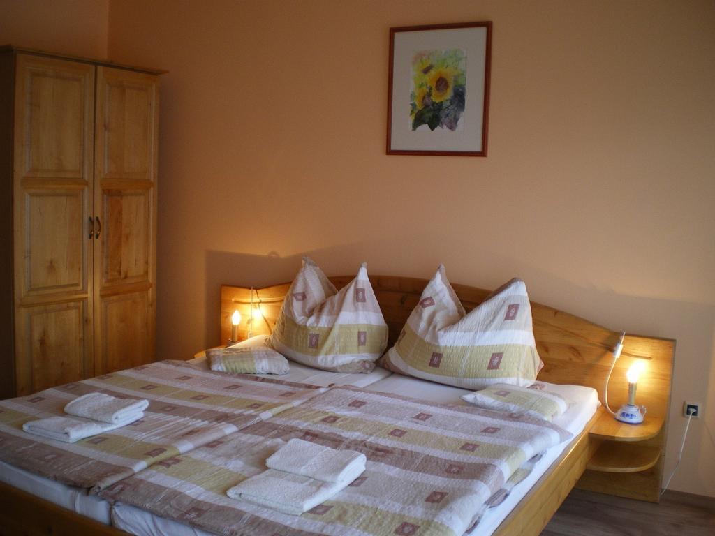 Mediterran-Apartmanok-Harkány Rum bild